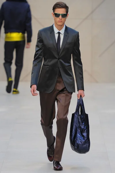 Look 36
